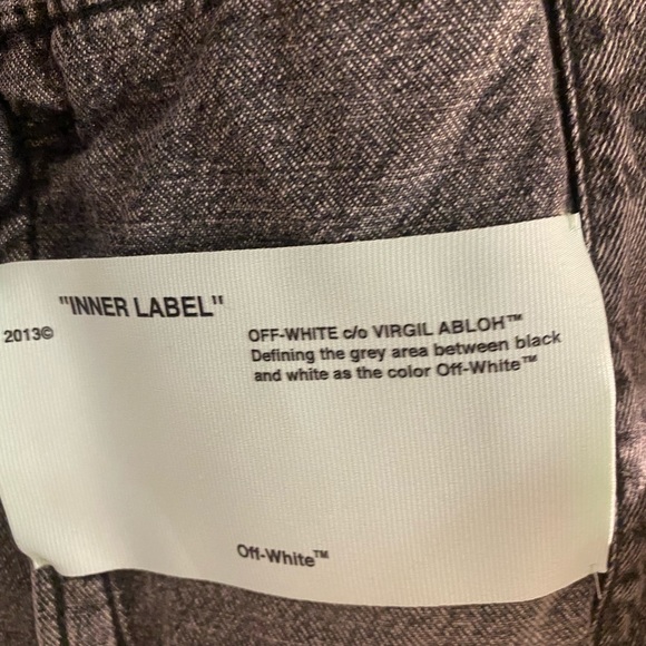 New never worn Off white Denim short Jacket - Picture 4 of 4